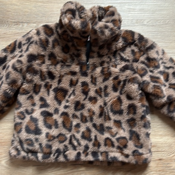 Mila & Rose  Faux Fur Leopard 3/4 zip Pullover Jacket Size 12-24M LIKE NEW - Picture 4 of 8